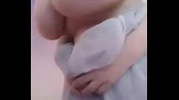 Milf Shows Her Huge Tits XVIDEOS
