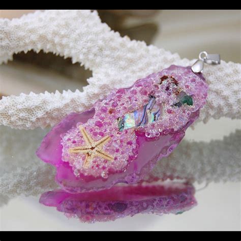 Колие с розов ахат ,инкрустиран с морски мотиви * Море ...