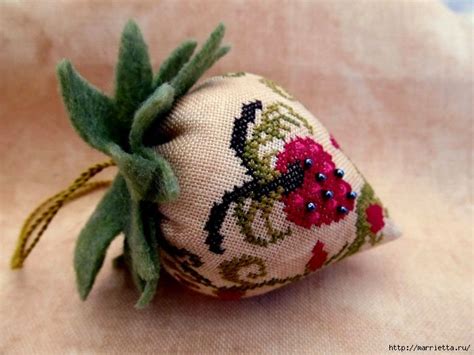 Strawberries with Embroidery by nikulj