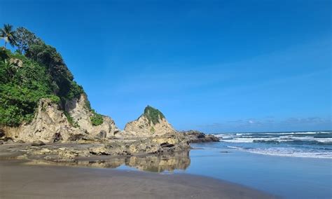 Pantai Karang Nini Pangandaran Pesona Kegiatan Liburan Lokasi