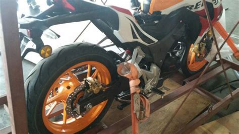 Spyshot Motor Naked Klan Honda CB Inikah CB R Facelift Di Thailand CB R ARIPITSTOP