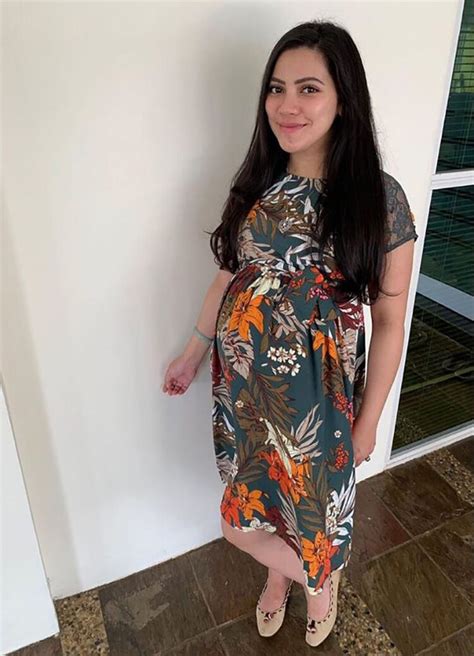 Hot Sexy Nina Iskandar Bikini Pics