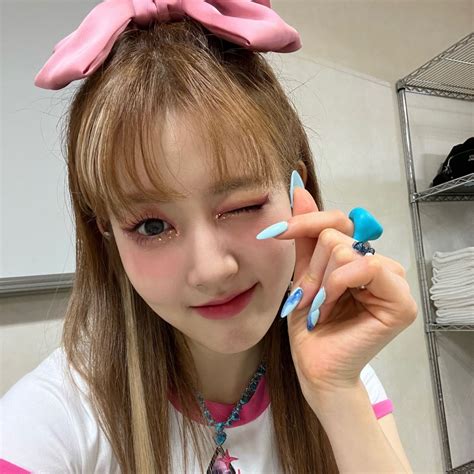 Park Sieun Stayc Selca Icon Pfp Kpop In Icon Kpop