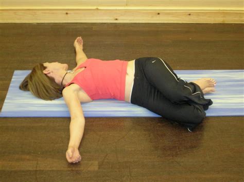 Back pain: 3 moves to release tension