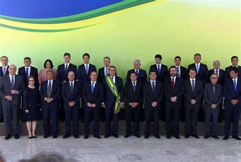 Bolsonaro Dá Posse A 22 Ministros G7 Ma