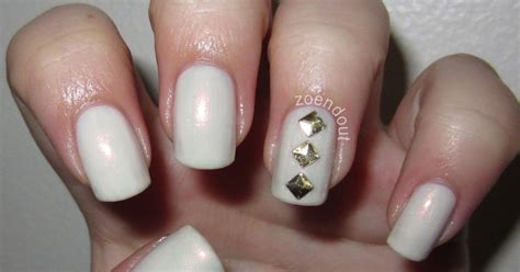 Zoendout Nails Studs