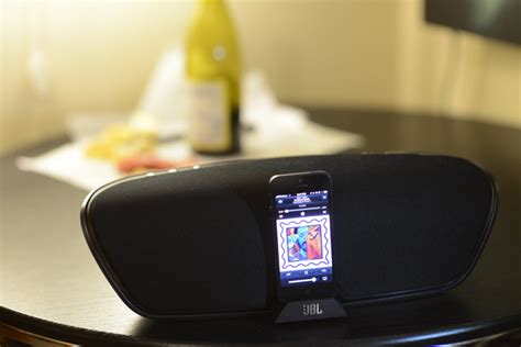 Jbl Onbeat Venue Lt Review First Lightning Friendly Bluetooth Speaker