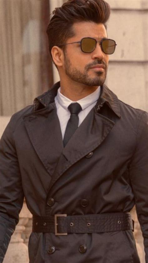 Ranveer Singh Lands Into Legal Trouble For Nude Photoshoot Police