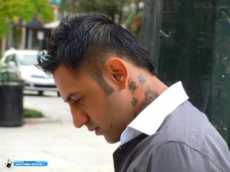 Gippy Grewalwallpaper Tattoo Theback Theback