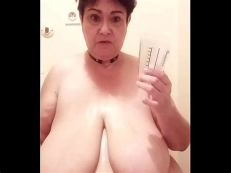 Chienne Marie S Humilie Et Suce Xvideos