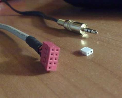 На магнитоле aux выход – Как сделать вход и выход aux на штатной магнитоле