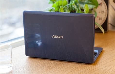 Asus Vivobook E Na Full Review And Benchmarks Laptop Mag