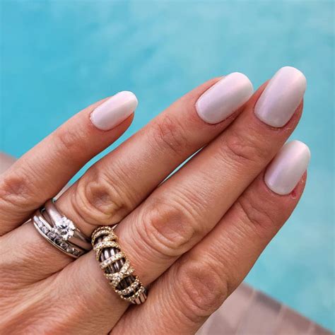 Alabaster Glazed Oval Sustainable Nails