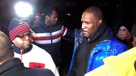 R Kelly Sentenced To Years In Sex Trafficking Case The Advertiser