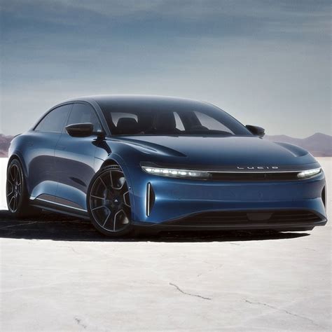The Lucid Air Electric Vehicle Aims to Dethrone Tesla with a 400-Mile ...
