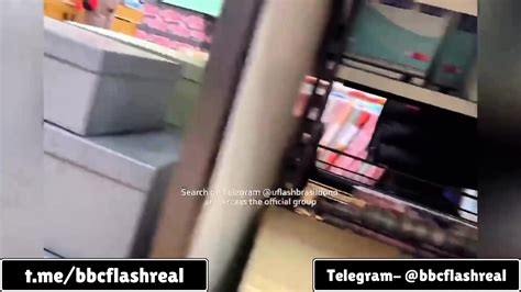 Milf Helping Me In Jerking In Public Place Fr Ful Chk Tele