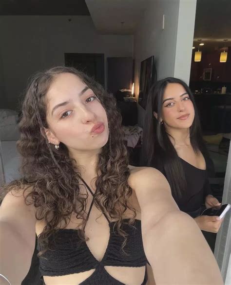 Best Friends Nudes Ifyouhadtopickone NUDE PICS ORG