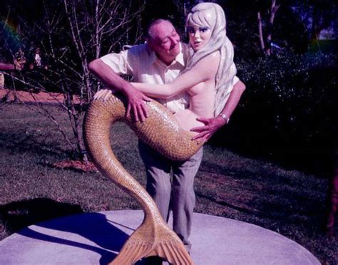 Funny Pictures With Statues Page Free Porn Adult Videos Forum