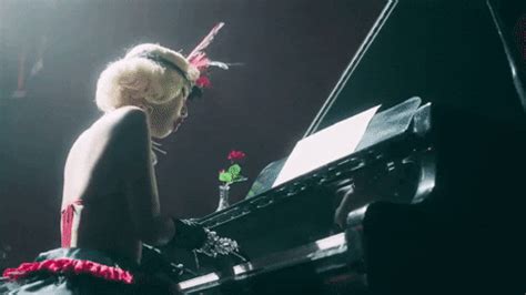 Nude By G I DLE Find Share On GIPHY