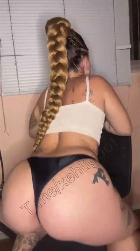 Xehli G Showing Her Ass In Her Panties At Home Cnn Amador