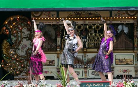 Show girls editorial stock image. Image of eastern, enjoying - 125024519