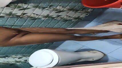 Sexy Bengali Boudi Bathing Nude Video