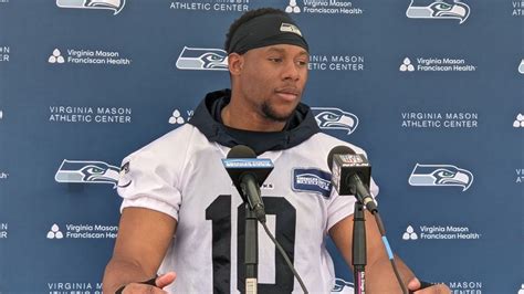 Welcome To Seattle Seahawks Star Uchenna Nwosu Gets To Know New City
