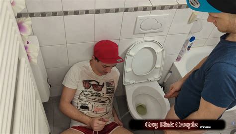 Vidéos porno Gay Toilet gratuites xHamster