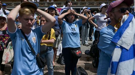 La Fifa Abre Procedimiento Contra Uruguay Por Conducta Indebida Tras Eliminación Del Mundial Cnn