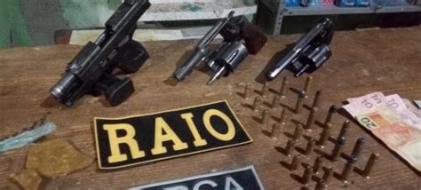 Três Armas De Fogo São Apreendidas Com Três Suspeitos Em Ação Da Pmce