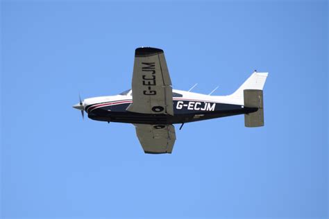 G ECJM Piper PA 28 Cherokee Arrow III Lee On Solent Solen Flickr