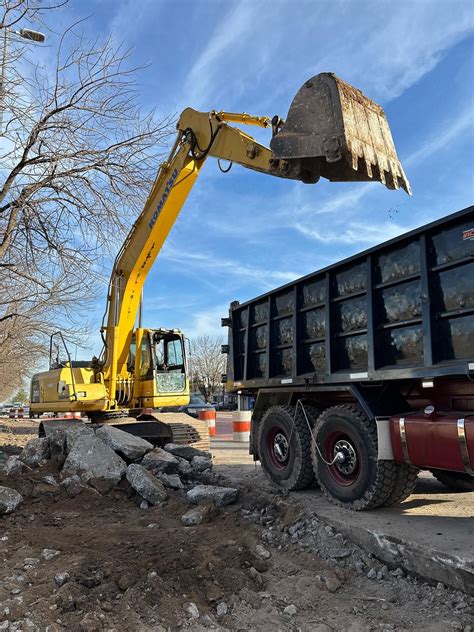 Ensanchan y renuevan un tramo de la Avenida Hipólito Yrigoyen entre