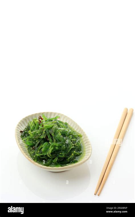 Chuka Wakame Japanese Seaweed Salad Isolated On White Stock Photo Alamy