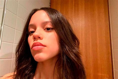 Quien Es Jenna Ortega Cuantos Anos Tiene Ella Su Altura Peliculas Y Images