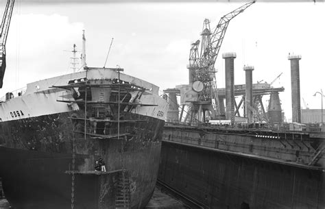 M S Ossa Tanker 1966 Huid En Kopschade Rotterdamsche Droogdok