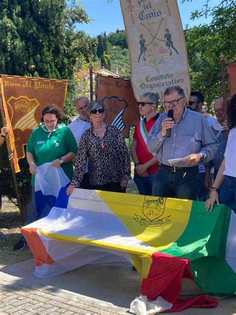 Palio Del Cuoio Una Panchina Per Ricordare David E Cristina