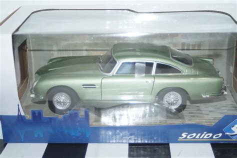 Solido Aston Martin Db5 Porcelain Green 1964 118 Diecast S1807102