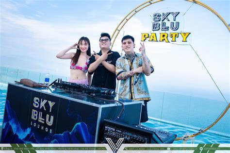 Pool Party là gì Tất tần tật về tiệc bể bơi Hot nhất hè