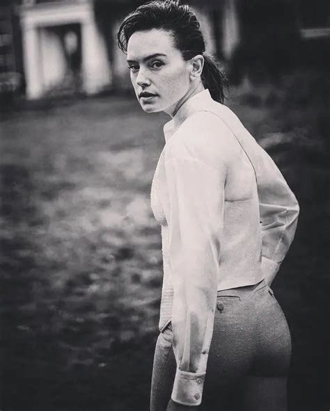Daisy Ridley Showing Us She Has A Nice Ass Too Scrolller