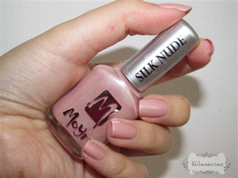 Lora In Nailwonderland Moyra Silk Nude Paris Madrid London