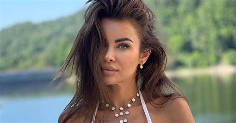 Pozuje w bikini we wzory Fani komplementują na potęgę WP Kobieta