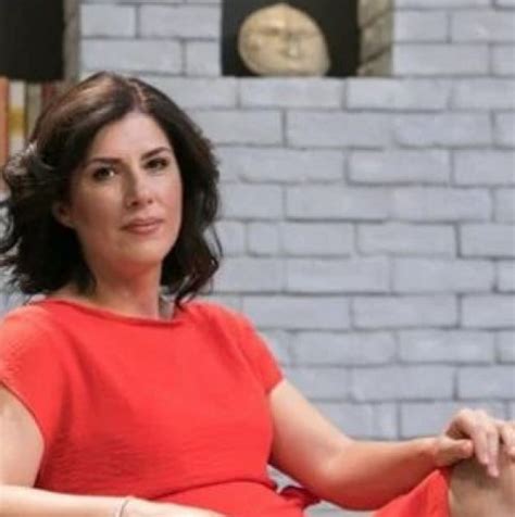 Прясно разведената Жени Марчева е неузнаваема-Снимка - За Жената