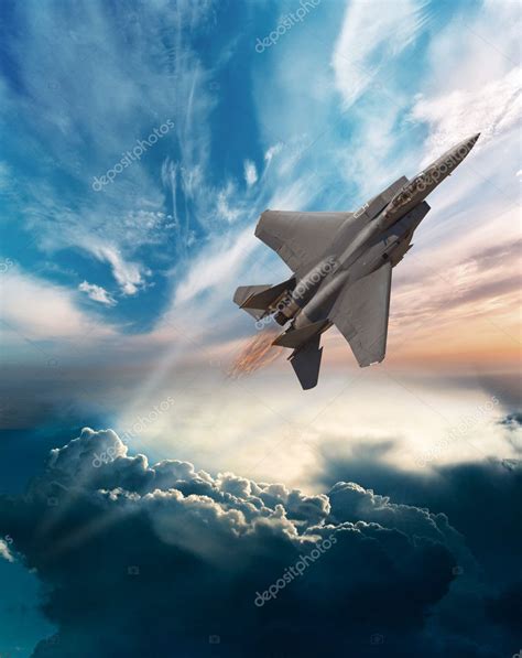 F 15 Eagle Flying Through The Clouds Stock Photo By ©singaporevideo 9541314
