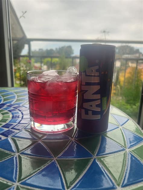 Fanta Cassis Black Currant Rsoda