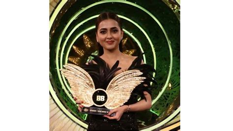 Tv Star Tejasswi Prakash Is The Winner Of Bigg Boss 15 Indtoday