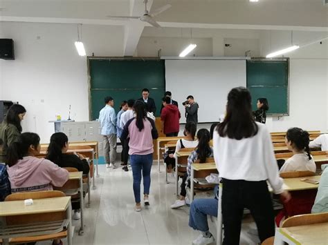 经管学院2019届毕业生就业工作开局良好 经济与管理学院—安康学院