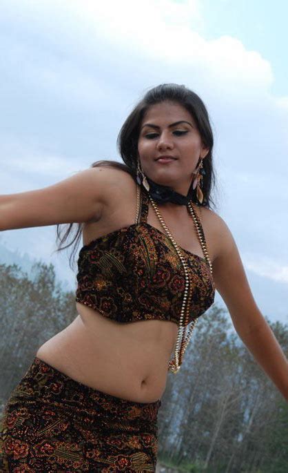 Actress Vinitha Hot Boob Navel Cleavage Show Photos