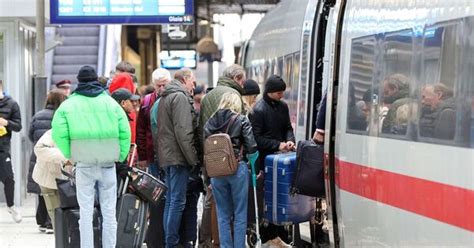 Bahnverkehr läuft wieder Am Freitag wohl volle Züge