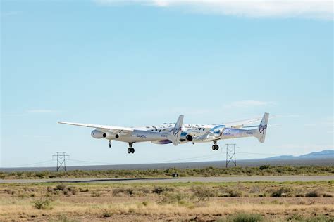 Geschichte Geschrieben Virgin Galactic F Hrt Den Ersten Privaten