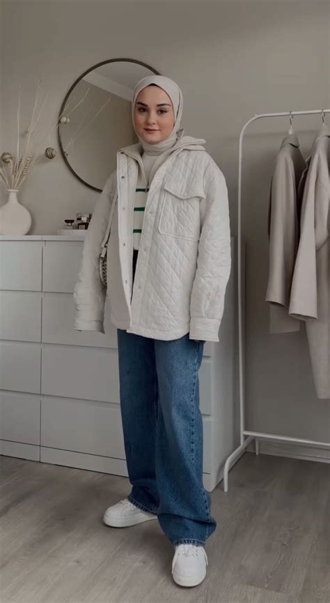 🤍💙 😊 | Modest winter outfits, Trendy fall outfits, Fashion top outfits